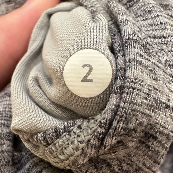 Lululemon wunder under crop high rise heathered gray leggings size 2 - Picture 6 of 6